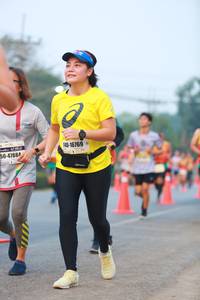 BIB: 16769, 47880
                            <button type="button" onclick="openModal(10048581)" class="btn btn-primary btn-sm float-right btn-popup" data-toggle="modal" data-target=".modal-high-quality">
                        <i class="fas fa-shopping-cart"></i> Add to Cart
                    </button>
                                            <button type="button" onclick="isThisMe(10048581, true)" class="btn btn-success btn-sm float-right btn-popup btn-isme hidden" data-toggle="tooltip" data-placement="bottom" title="นี่คือรูปของคุณใช่ไหม คลิกที่นี่เพื่อเอาเข้าอัลบั้ม">
                        <i class="fas fa-plus"></i> Add to album
                    </button>
                    <button type="button" onclick="isThisMe(10048581, false)" class="btn btn-warning btn-sm float-right btn-popup btn-isnotme hidden">
                        <i class="fas fa-ban"></i> Remove from album
                    </button>